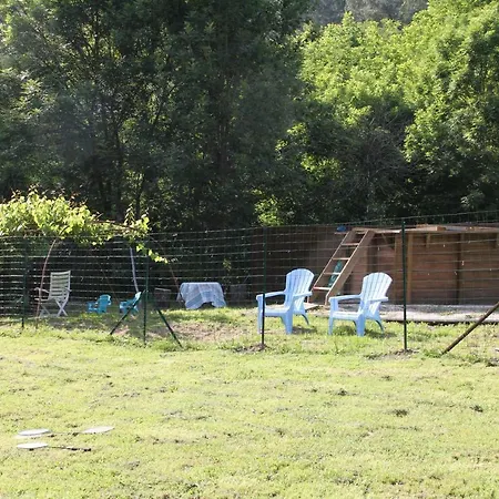 アパート Valescure